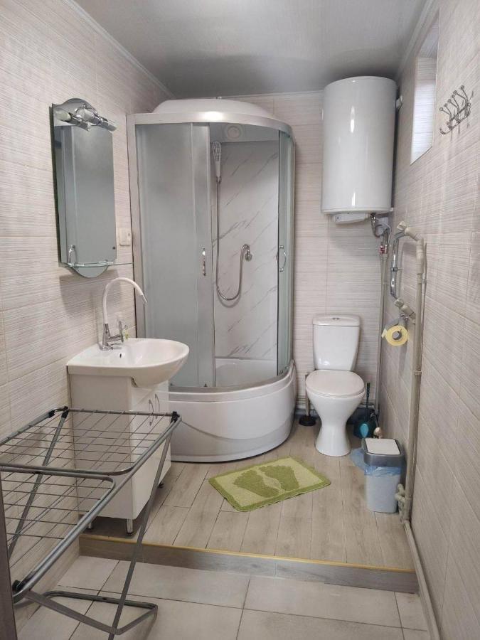 Bed and Breakfast " Na Golubom Ozere" Kamianske Exterior foto